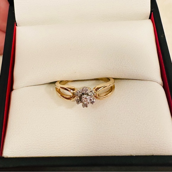 Engagement promise 14k Gold Diamond Ring 1/3 ct natural mined Diamonds size 5 - Picture 2 of 12